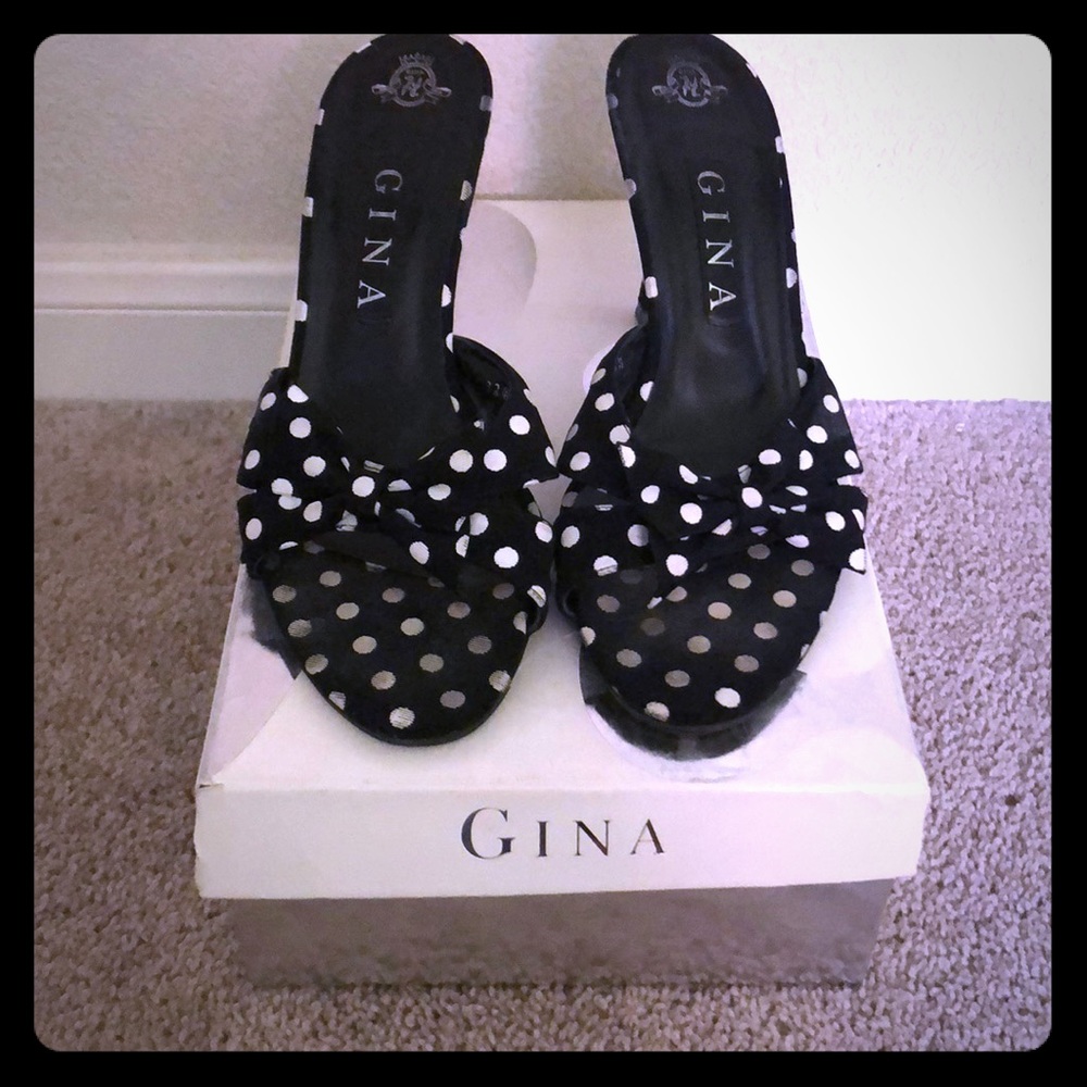 Gina polka dot heels. Worn but In good shape!